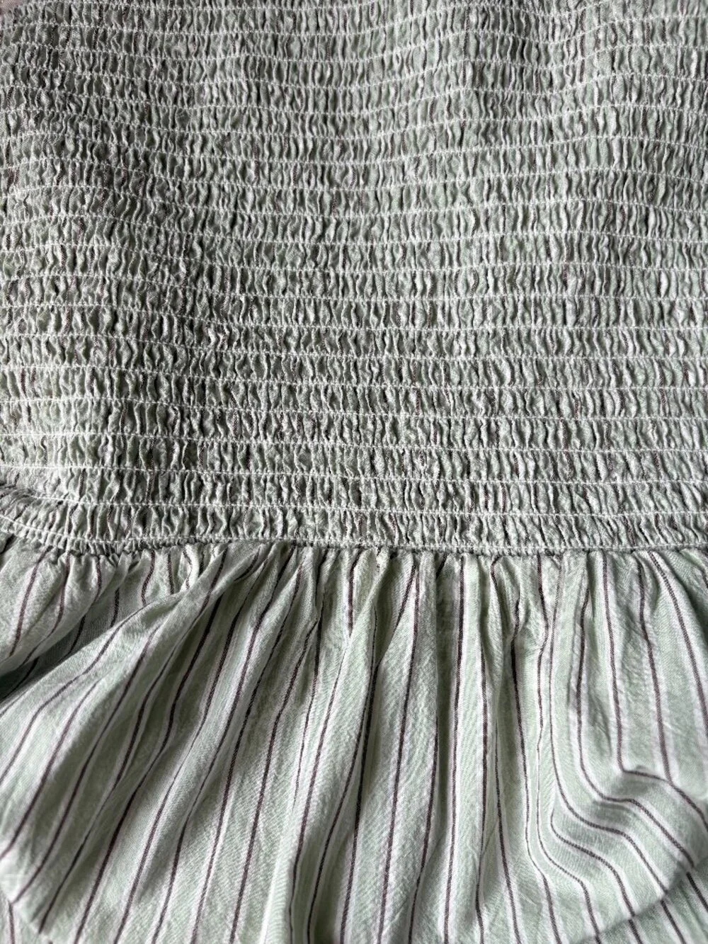 Madewell The Melody Smocked Midi Dress - Picture 7 of 9